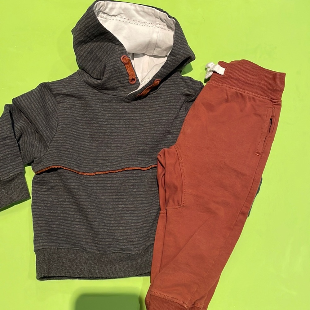 Tommy Bahama 9-12m sweatsuit outfit